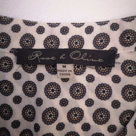 Rose & Olive Ladies Size Medium White with Olive Green Pattern Tunic / Blouse - Picture 3 of 10